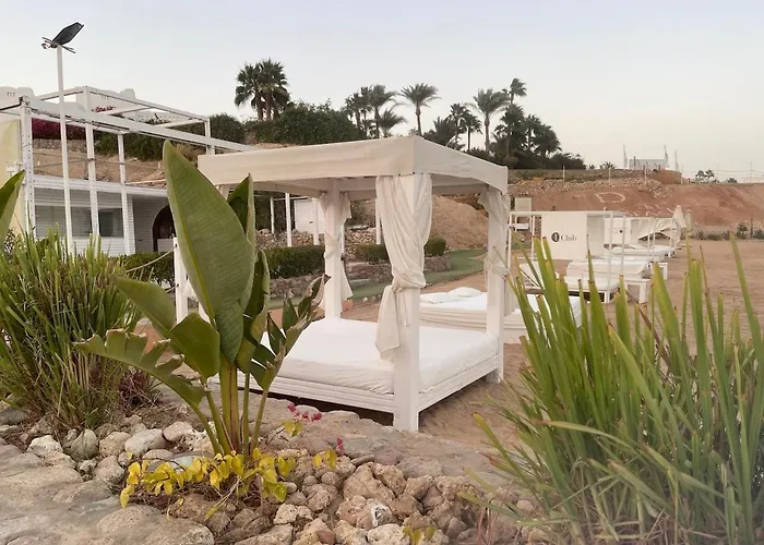 Oasis Coral Bay Daire